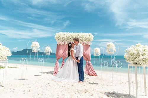 Pink geometric bamboo wedding arch, Natasha and Venya, Phuket — photo 33