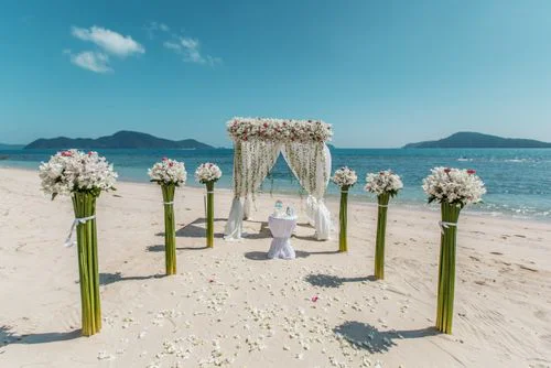 Green geometric bamboo wedding arch, Ina and Tautvydas, Phuket — photo 2