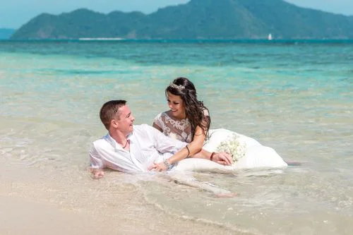 Turquoise geometric bamboo wedding arch, Marina and Andrei, Phuket — photo 38