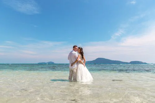 Turquoise geometric bamboo wedding arch, Marina and Andrei, Phuket — photo 40