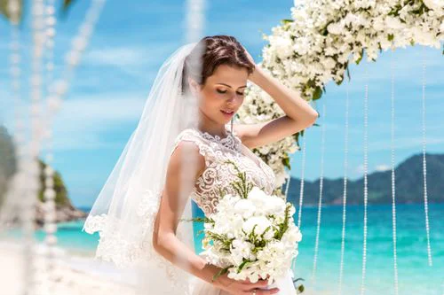 Green round floral wedding arch, Phuket — photo 25