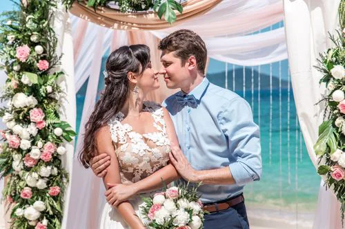 Cream and green geometric bamboo wedding arch, Vika and Valentin, Phuket — photo 20