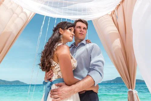Cream and green geometric bamboo wedding arch, Vika and Valentin, Phuket — photo 26