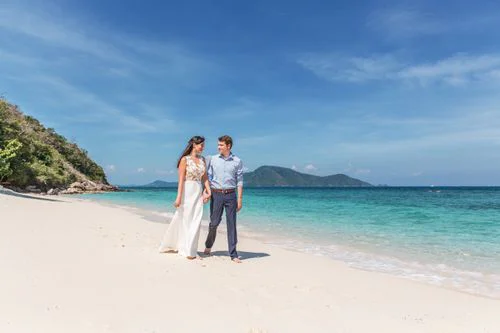 Cream and green geometric bamboo wedding arch, Vika and Valentin, Phuket — photo 30