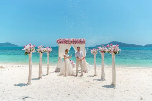 Pink and white geometric bamboo wedding arch, Phuket — photo 17