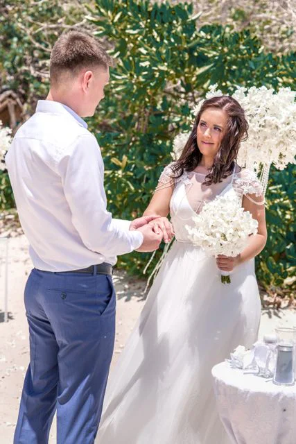 White classic floral wedding arch, Katya and Sasha, Phuket — photo 11