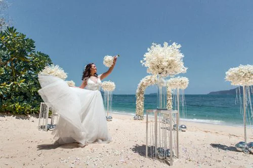 White classic floral wedding arch, Katya and Sasha, Phuket — photo 35