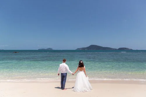White classic floral wedding arch, Katya and Sasha, Phuket — photo 49
