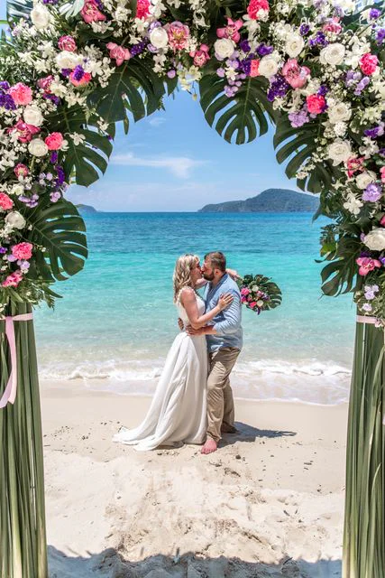 Green classic floral wedding arch, Phuket — photo 29