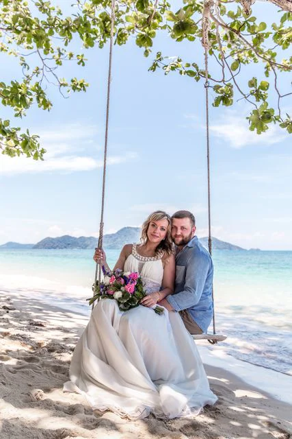 Green classic floral wedding arch, Phuket — photo 31