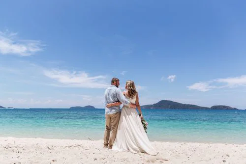 Green classic floral wedding arch, Phuket — photo 32