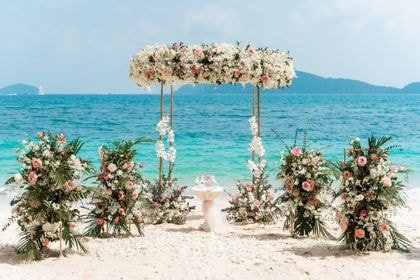 Geometric Arch with White, Green — top coverage — Phuket wedding decoration
