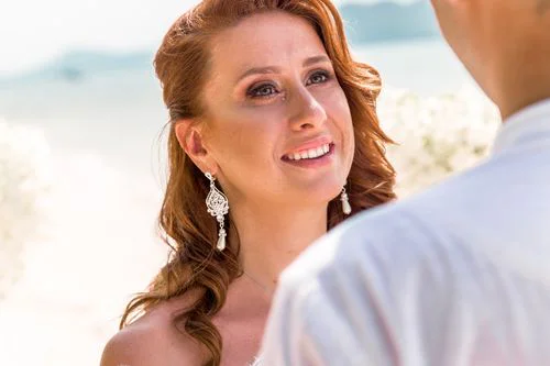 White round floral wedding arch, Valya and Tolya, Phuket — photo 3