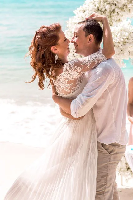 White round floral wedding arch, Valya and Tolya, Phuket — photo 10