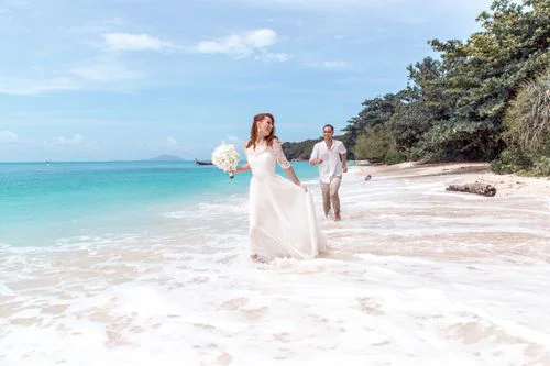 White round floral wedding arch, Valya and Tolya, Phuket — photo 32