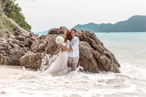White round floral wedding arch, Valya and Tolya, Phuket — photo 34