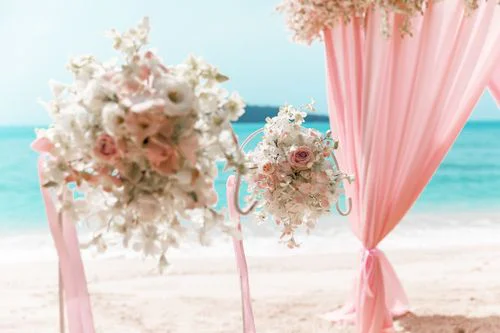 Pink geometric wedding arch, Misha and Larisa, Phuket — photo 2