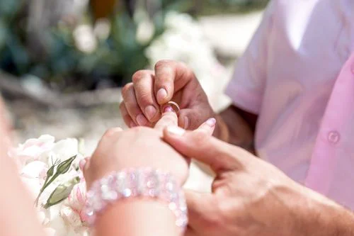 Pink geometric wedding arch, Misha and Larisa, Phuket — photo 5