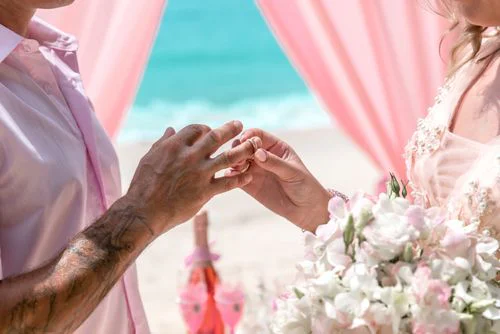 Pink geometric wedding arch, Misha and Larisa, Phuket — photo 7