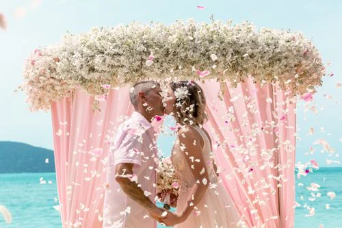 Pink geometric wedding arch, Misha and Larisa, Phuket — photo 13