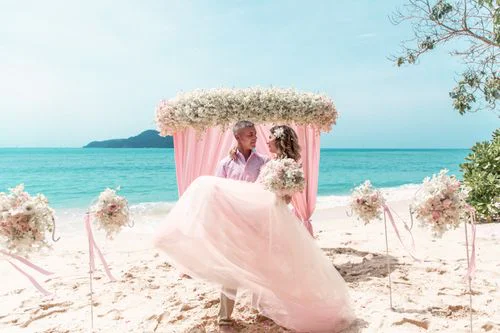Pink geometric wedding arch, Misha and Larisa, Phuket — photo 14