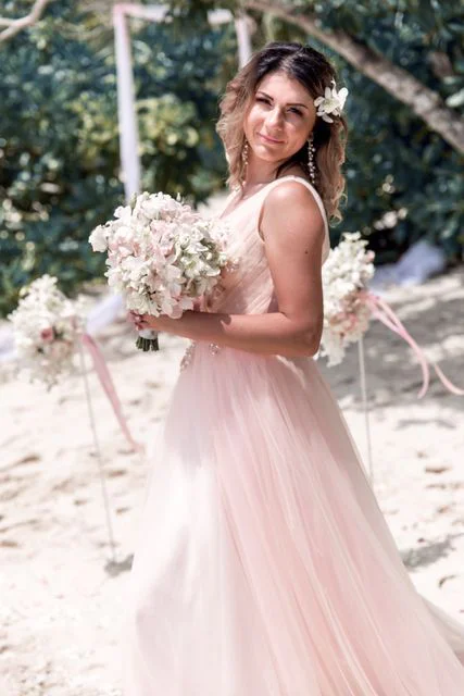 Pink geometric wedding arch, Misha and Larisa, Phuket — photo 16