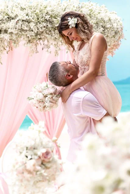 Pink geometric wedding arch, Misha and Larisa, Phuket — photo 23