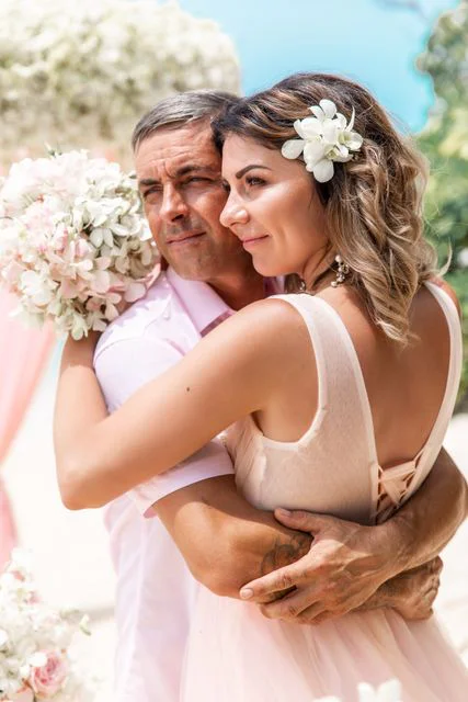 Pink geometric wedding arch, Misha and Larisa, Phuket — photo 25