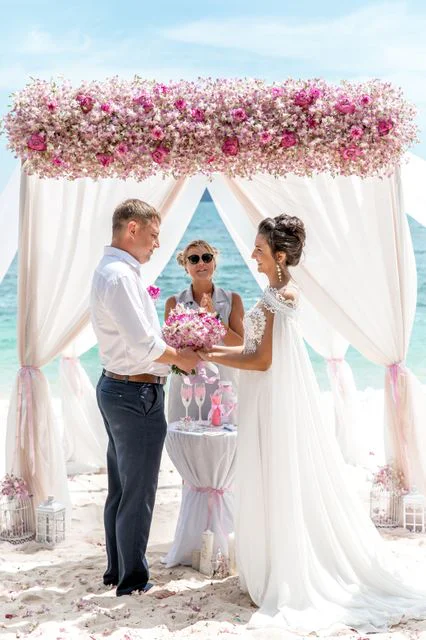Pink and fuchsia geometric bamboo wedding arch, Phuket — photo 6