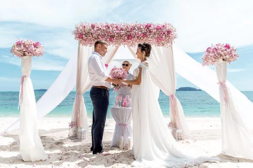 Pink and fuchsia geometric bamboo wedding arch, Phuket — photo 7