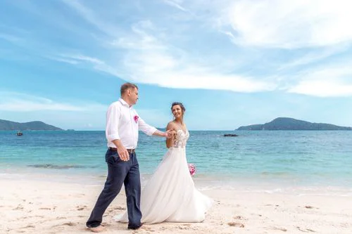 Pink and fuchsia geometric bamboo wedding arch, Phuket — photo 31