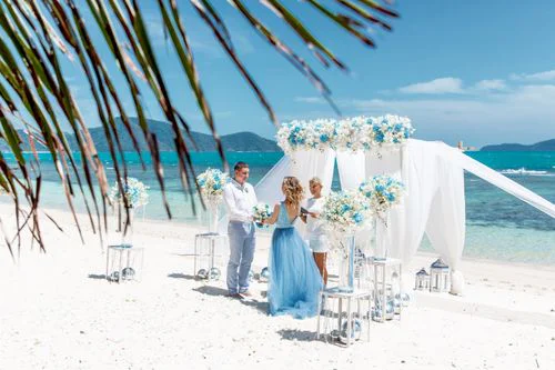 White and turquoise geometric bamboo wedding arch in Phuket — Mariya and Maksim, Phuket — photo 13
