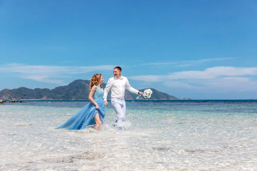 White and turquoise geometric bamboo wedding arch in Phuket — Mariya and Maksim, Phuket — photo 53