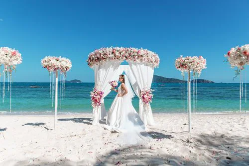 White and pink geometric wedding arch, Alla and Antonii, Phuket — photo 35