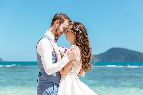 White and pink geometric wedding arch, Alla and Antonii, Phuket — photo 57