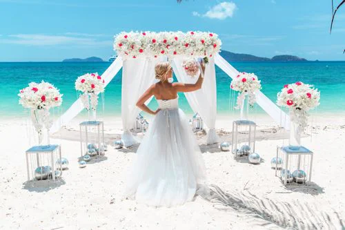 White and red geometric bamboo wedding arch, Phuket — photo 30