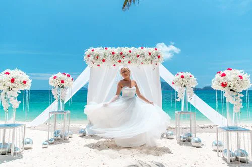 White and red geometric bamboo wedding arch, Phuket — photo 34