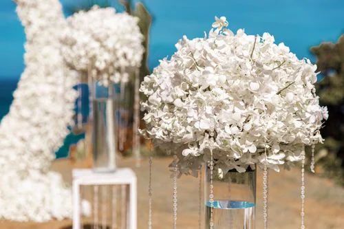 White round floral wedding arch, Daniil and Evgeniya, Phuket — photo 3