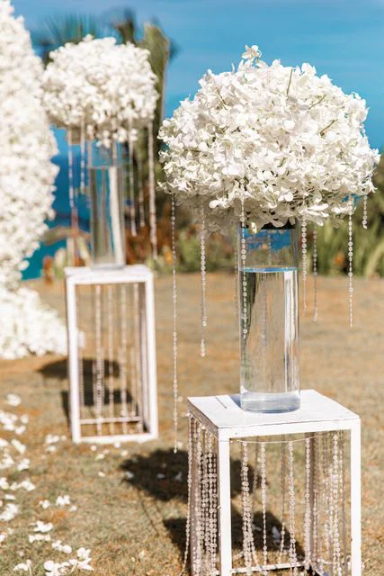 White round floral wedding arch, Daniil and Evgeniya, Phuket — photo 4
