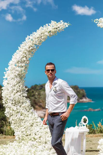 White round floral wedding arch, Daniil and Evgeniya, Phuket — photo 28