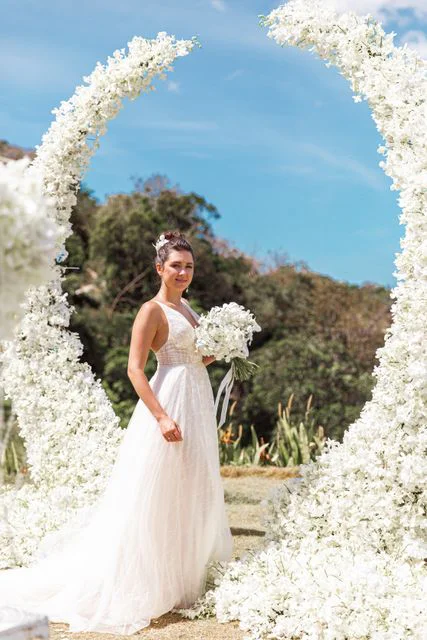 White round floral wedding arch, Daniil and Evgeniya, Phuket — photo 30