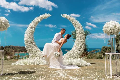 White round floral wedding arch, Daniil and Evgeniya, Phuket — photo 37