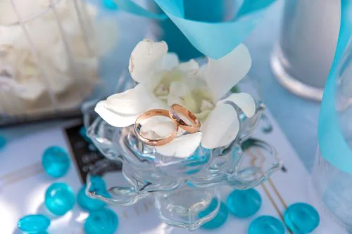 White, blue and turquoise geometric bamboo wedding arch in Phuket — Sasha and Viktoriya, Phuket — photo 2