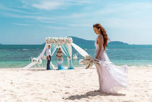 White, blue and turquoise geometric bamboo wedding arch in Phuket — Sasha and Viktoriya, Phuket — photo 5