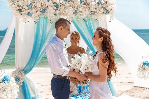 White, blue and turquoise geometric bamboo wedding arch in Phuket — Sasha and Viktoriya, Phuket — photo 7