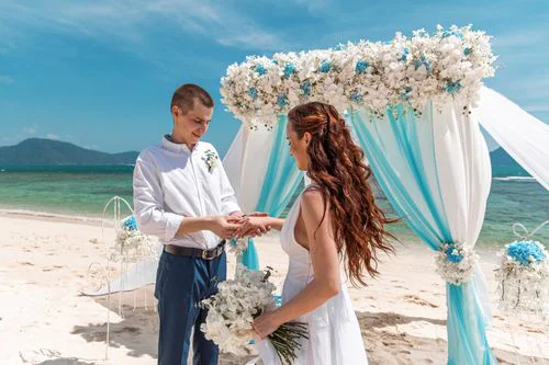 White, blue and turquoise geometric bamboo wedding arch in Phuket — Sasha and Viktoriya, Phuket — photo 25