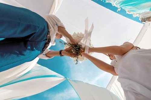 White, blue and turquoise geometric bamboo wedding arch in Phuket — Sasha and Viktoriya, Phuket — photo 32