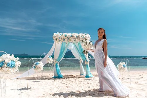 White, blue and turquoise geometric bamboo wedding arch in Phuket — Sasha and Viktoriya, Phuket — photo 35