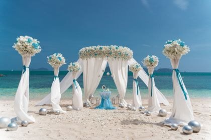 Geometric Arch with White, Blue, Turquoise — top coverage — Phuket wedding decoration