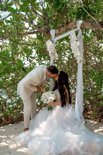 Sandor and Eniko's wedding ceremony in Phuket — photo 31